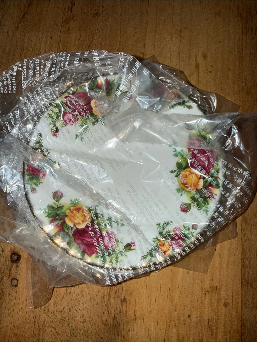 Royal Albert Bright Pink and White Decorative Gift Box